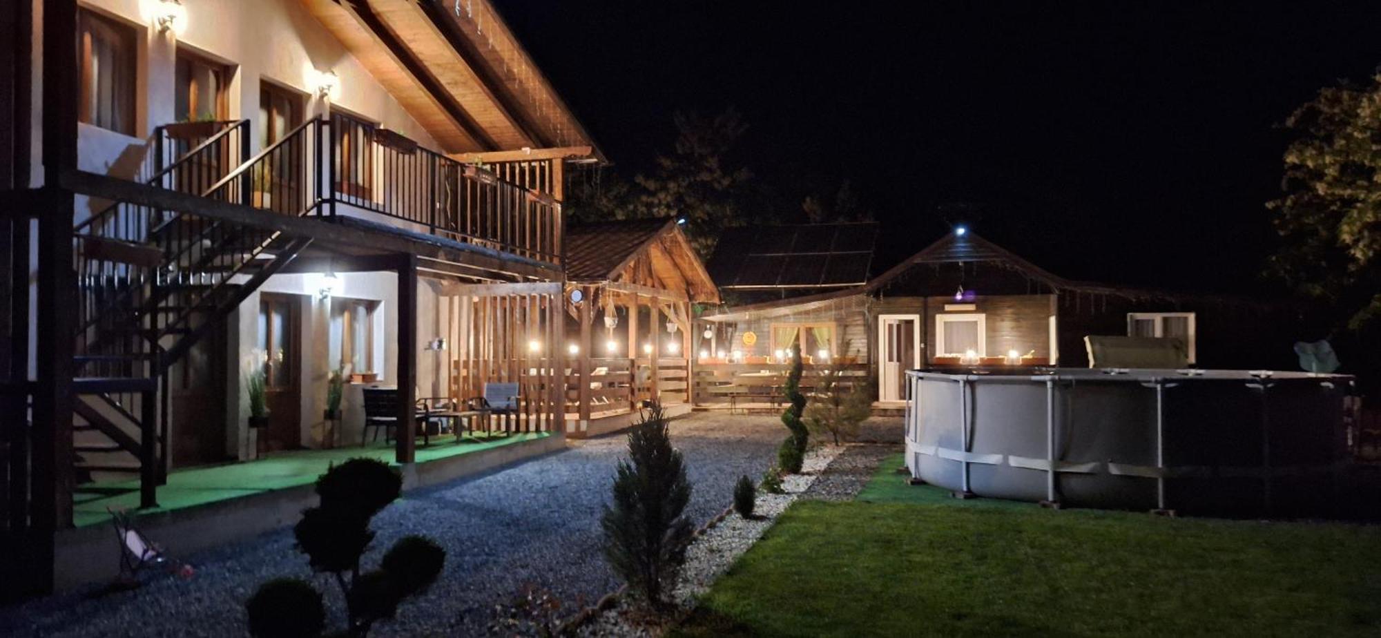 Cabana Oprisor 오크나 시비울루이 외부 사진